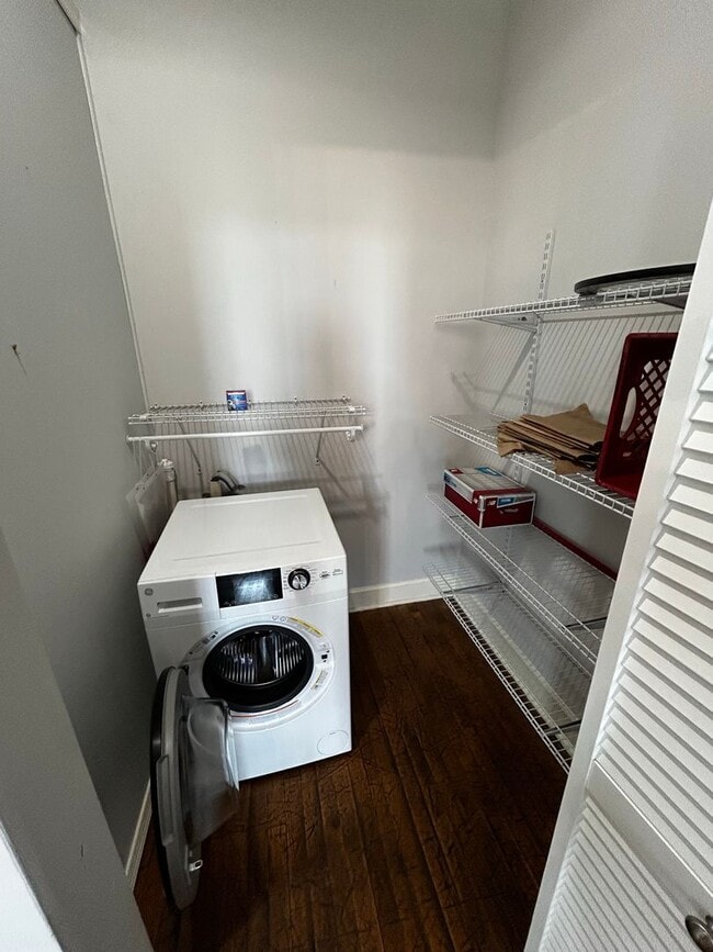 Photo - Riverviews 1 Bedroom with Exposed Brick, Hardwood Floors