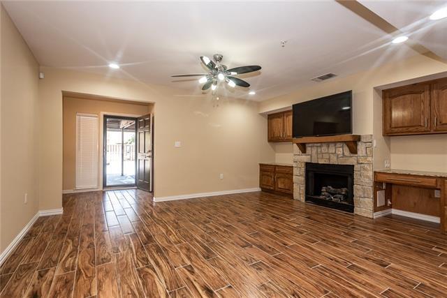 Photo - 3762 Vitruvian Way