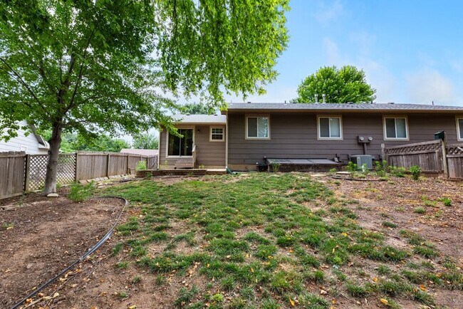 Photo - 1426 N Rawhide Dr