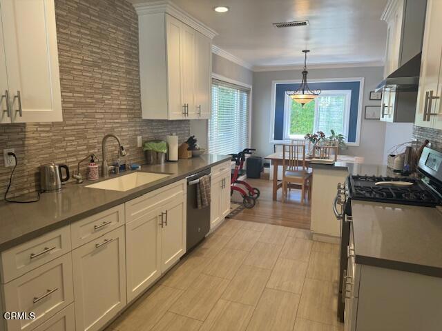 Photo - 3002 Manhattan Ave