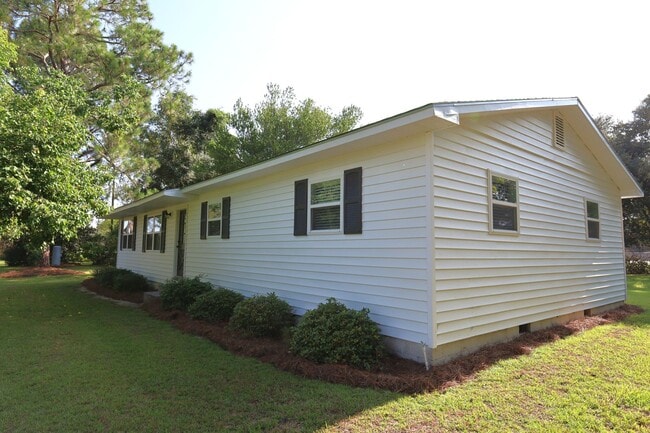 Building Photo - 1125 M J Taylor Rd Rental