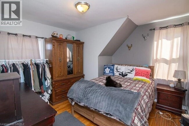 Photo - 245 E 22nd St