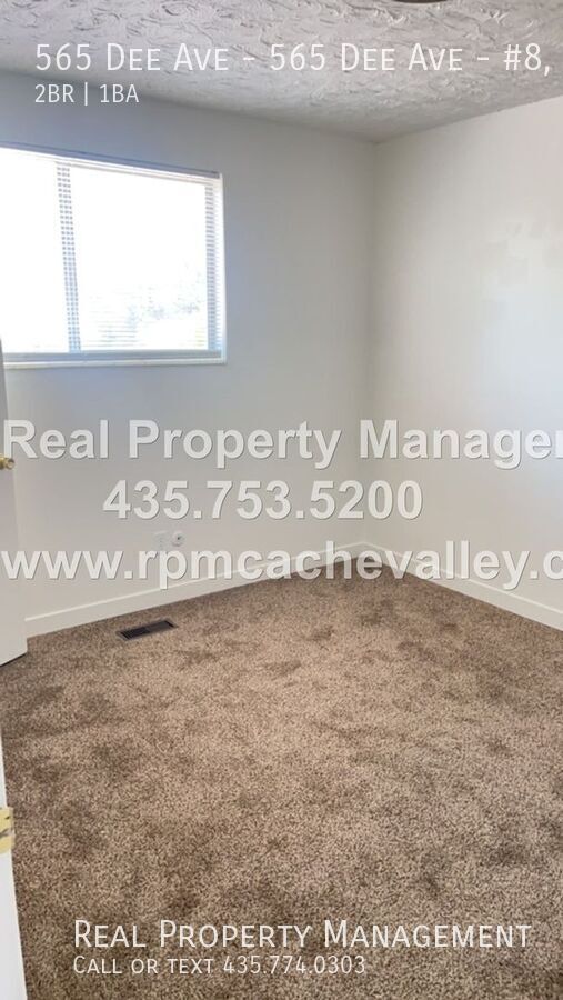 Photo - 565 Dee Ave Unit #8, #1-12