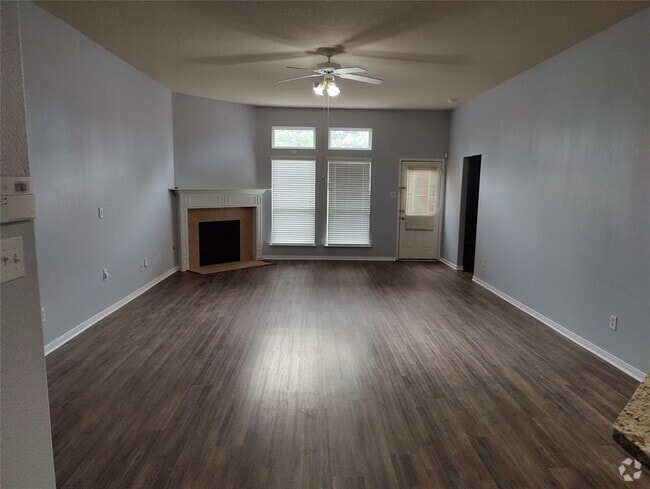 Building Photo - 14123 Curry Creek Ln Rental
