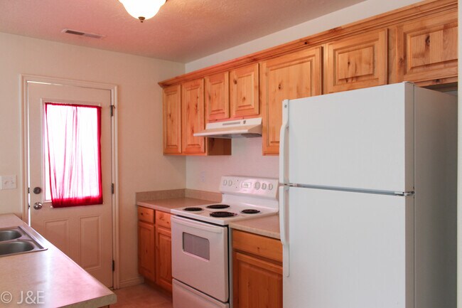 Photo - 509 E Nichols Canyon Rd