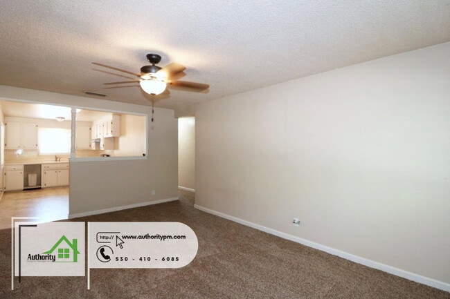 Photo - 2326 Corona St