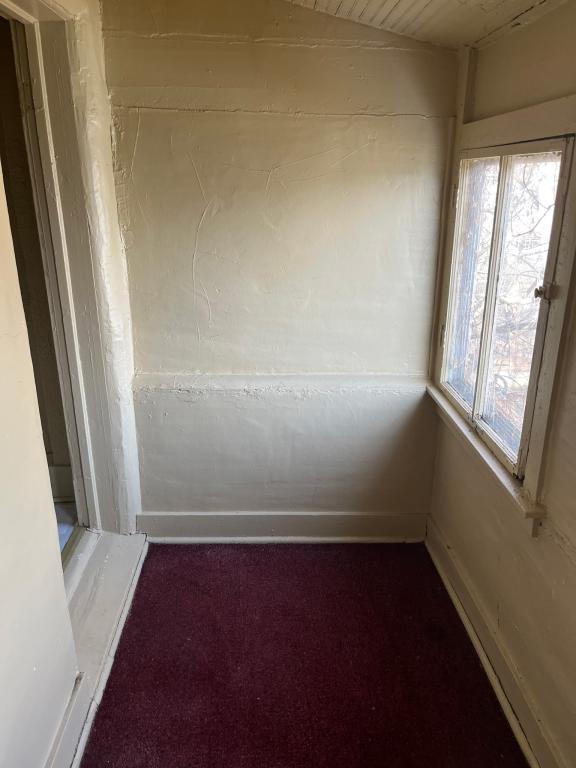 Photo - 512 W Broadway St