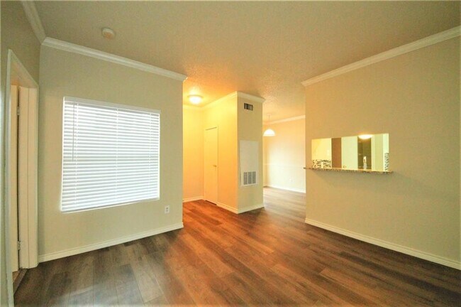 Photo - 12166 Metric Blvd Unit 279