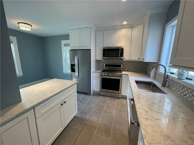 Photo - 218 Ruane St