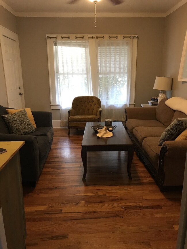 Building Photo - 2302 14th St Unit B