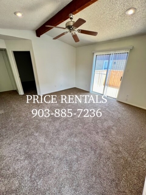 Photo - 475 Industrial Dr W