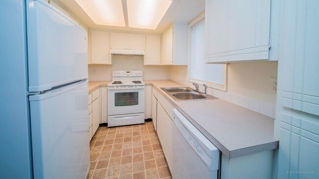 1022 Cedar Ave Unit 1022 Cedar Ave #C