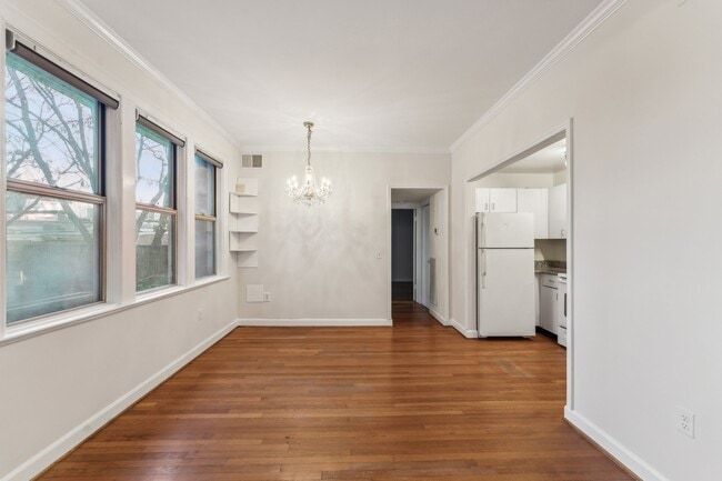 Photo - 1615 Kenyon St NW Unit 22