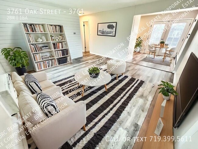 Building Photo - 3761 Oak St Unit 3761