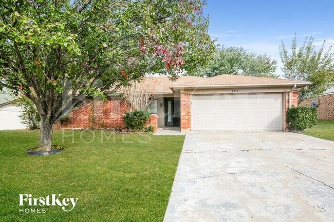 Photo - 8513 Crestview Dr House