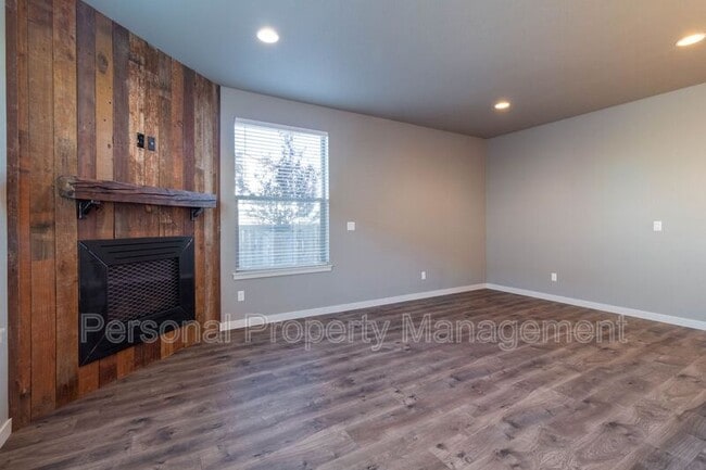 Photo - 12201 NE 115th St
