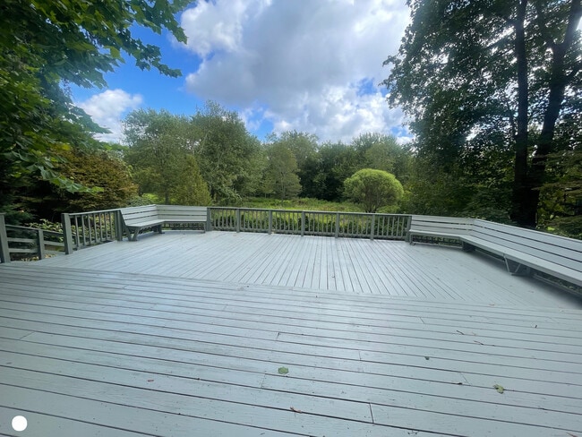 Photo - 130 Huntington St