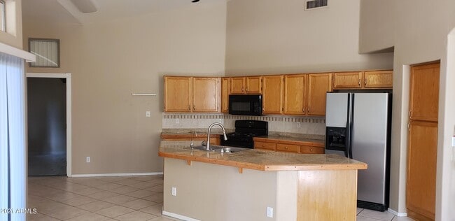 Photo - 16402 N 39th Pl