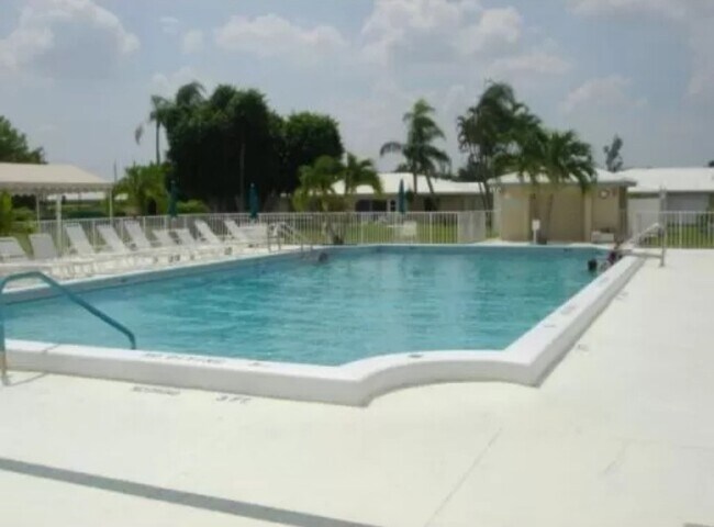 8732 Bella Vista Dr Unit 42