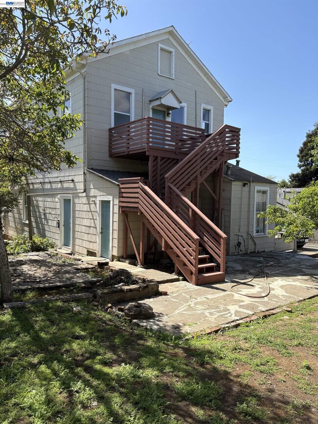 Photo - 542 Grant St