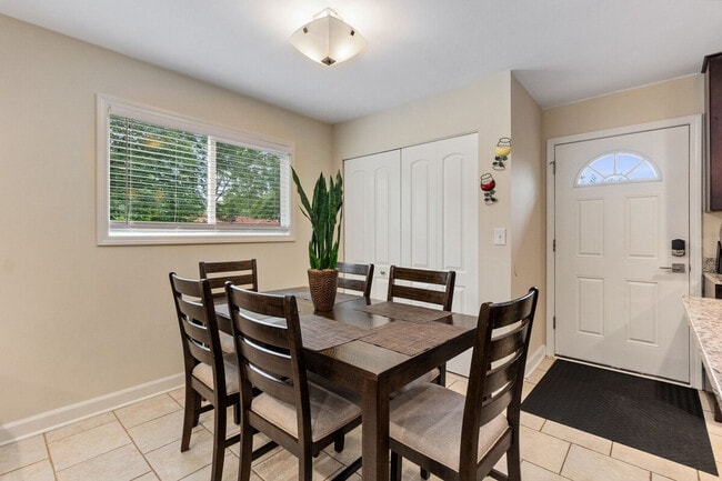 Photo - 121 King Ct Unidad ID1285053P