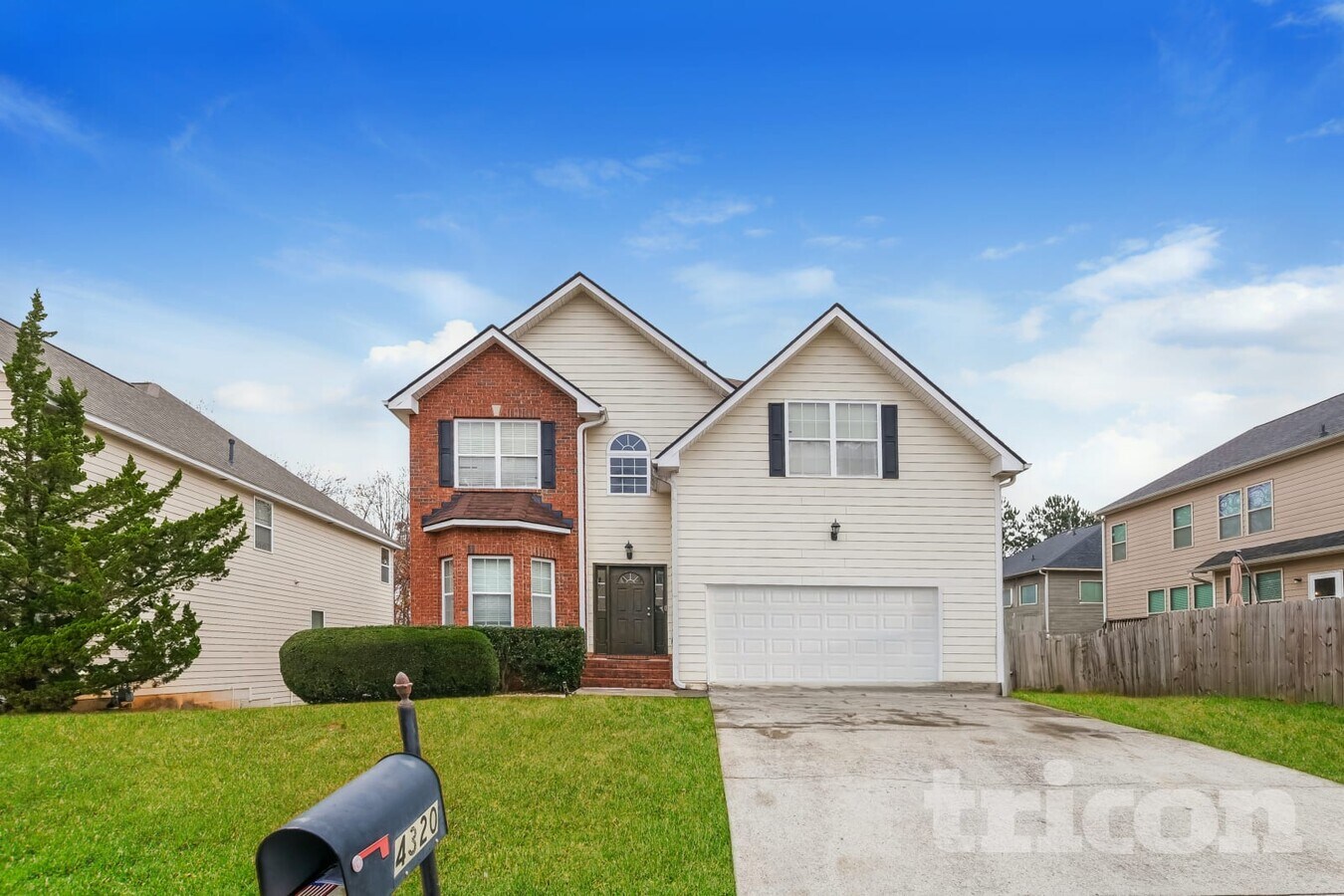 Photo - 4320 Ambassador Way