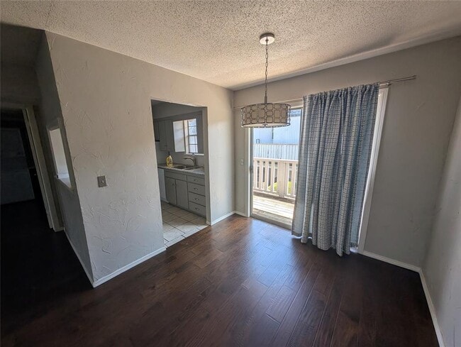 Photo - 11327 N May Ave Unit C