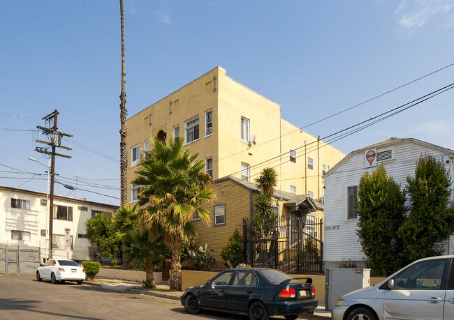 Photo - 2411 W 10th St