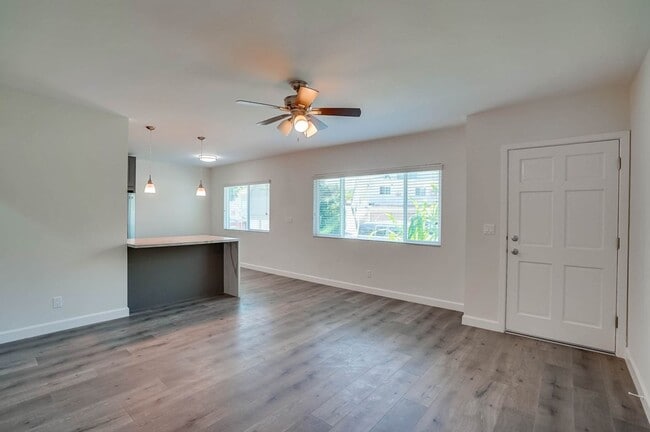 Photo - 544 Evergreen St Unit 05