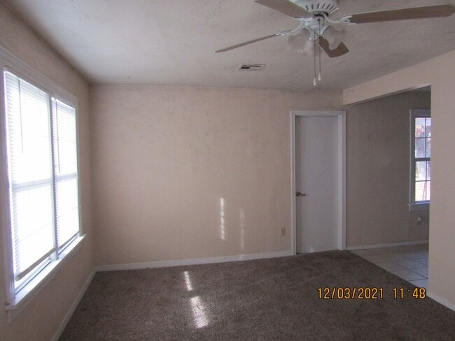 Photo - Charming house located close to Ft. Sill!