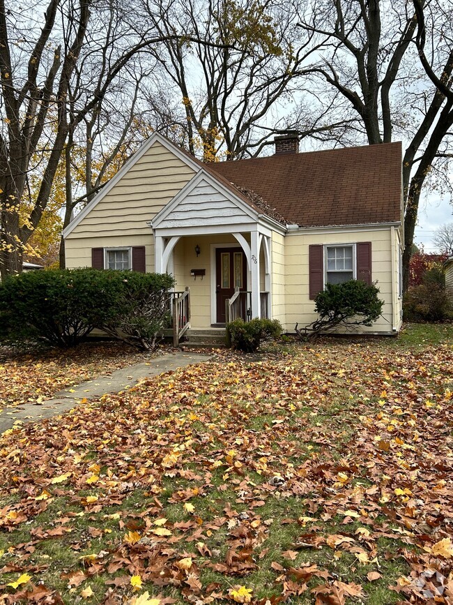 Building Photo - 706 Foley Ave Rental