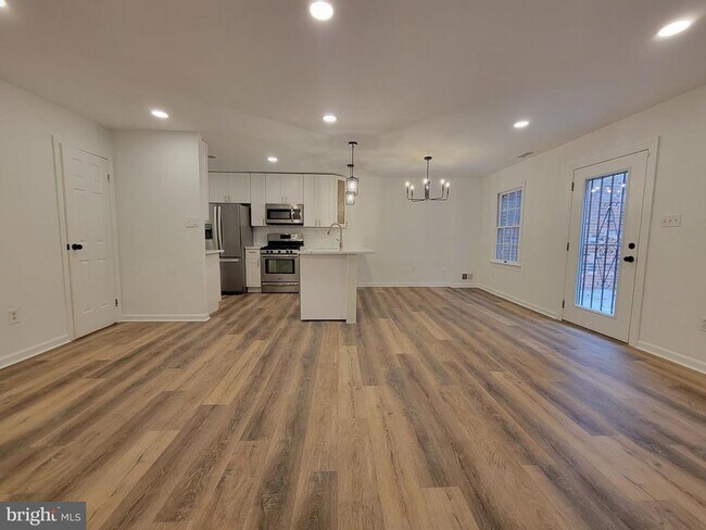 Photo - 1727 Fitzwater St