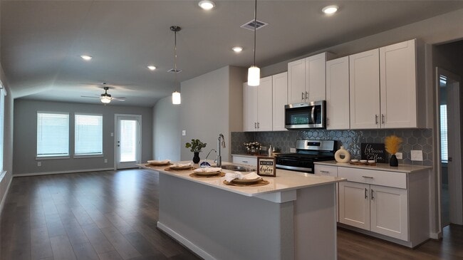 Photo - 16702 Sterling Clf St