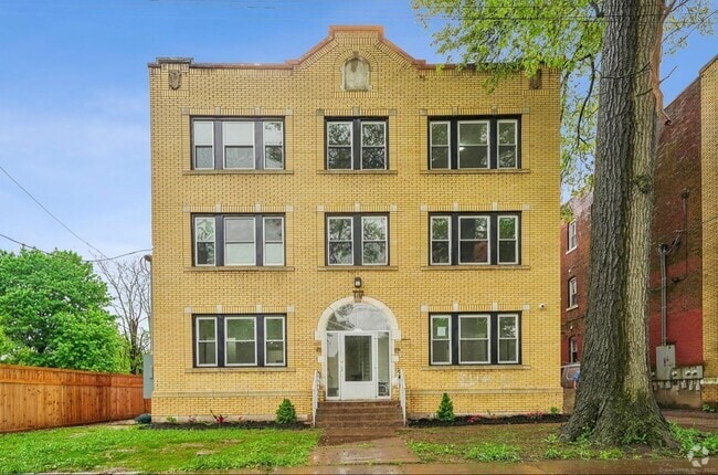 Building Photo - 210 Magnolia St Rental