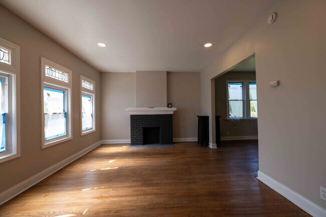 Photo - Stylish, Updated & Ready to Call Home Unit 1