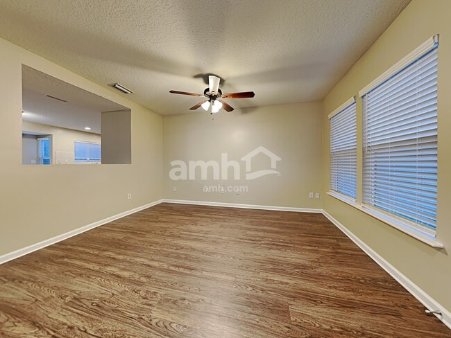 Photo - 86336 Augustus Ave