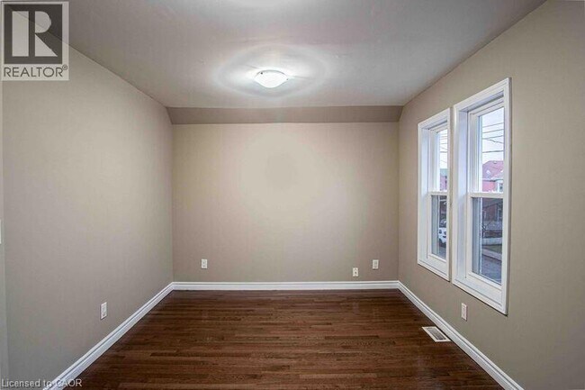 Photo - 57 Francis St