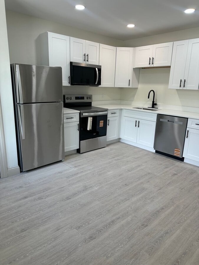 Photo - Beautifully Renovated 1 Bedroom Apartment Unit 203