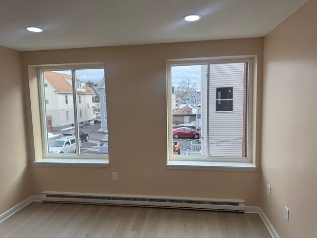 Bedroom - 356 Franklin Ave Unit B8