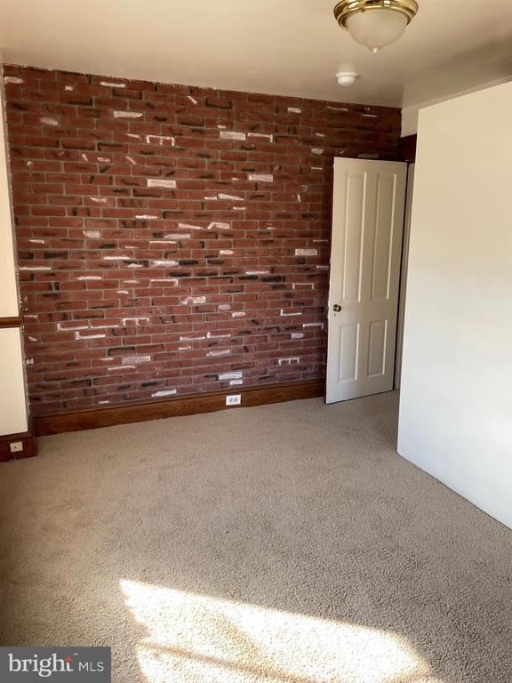 Photo - 648 N Mulberry St