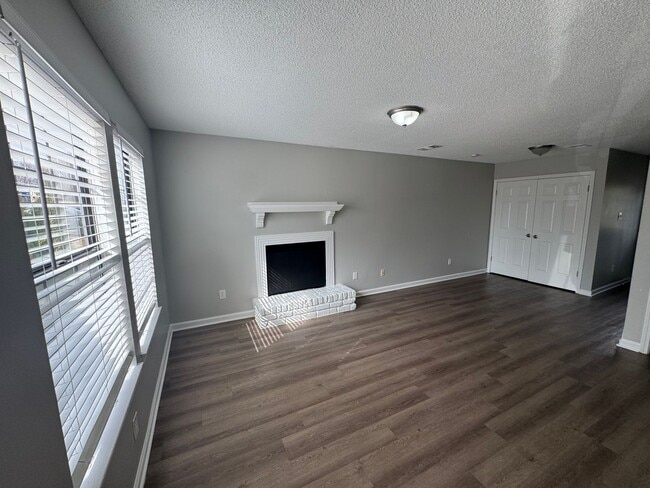 Photo - 3546 Christine Rd