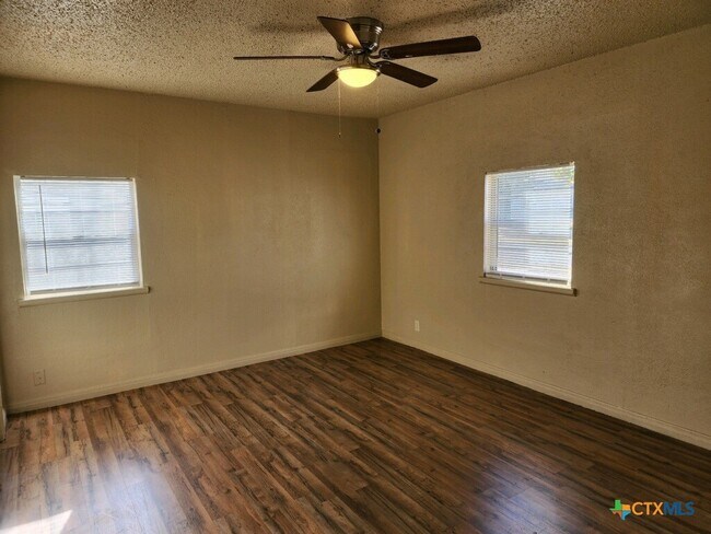 Photo - 1312 Carol Way