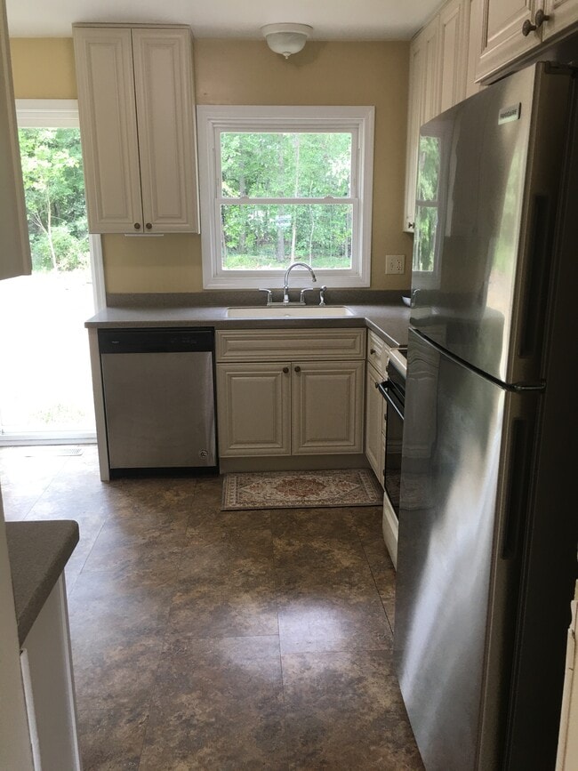 Photo - 2032 Ridgeland Dr
