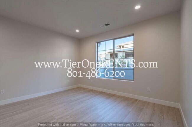 Photo - NO DEPOSIT option available for qualified renters with Obligo