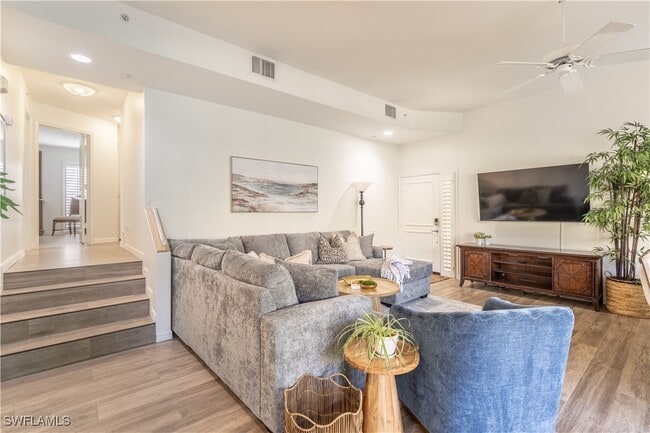 Building Photo - 651 10th Ave S Unit C651