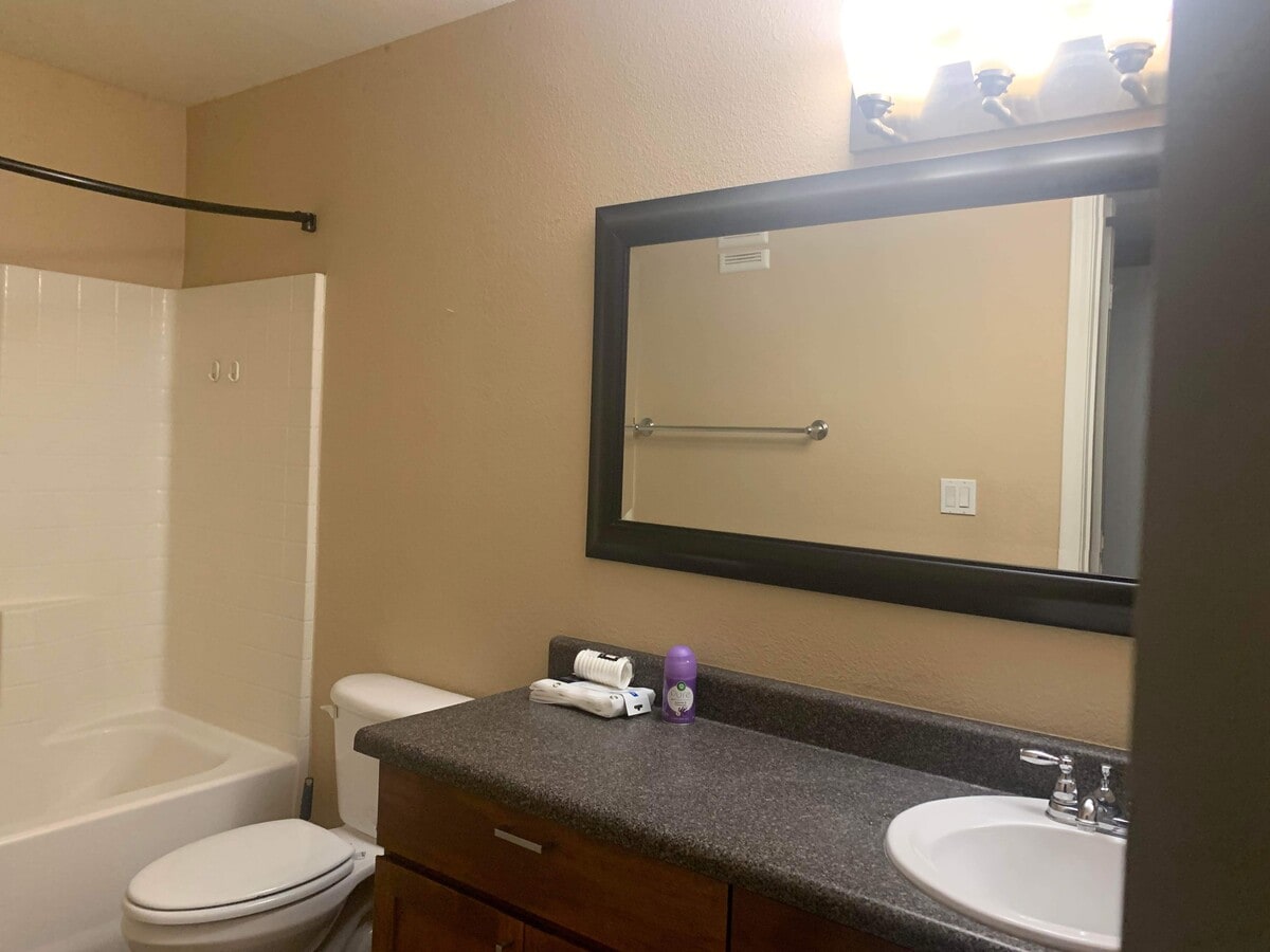 Photo - 1385 W University Ave