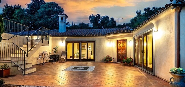 Photo - 937 Camino Viejo Rd House
