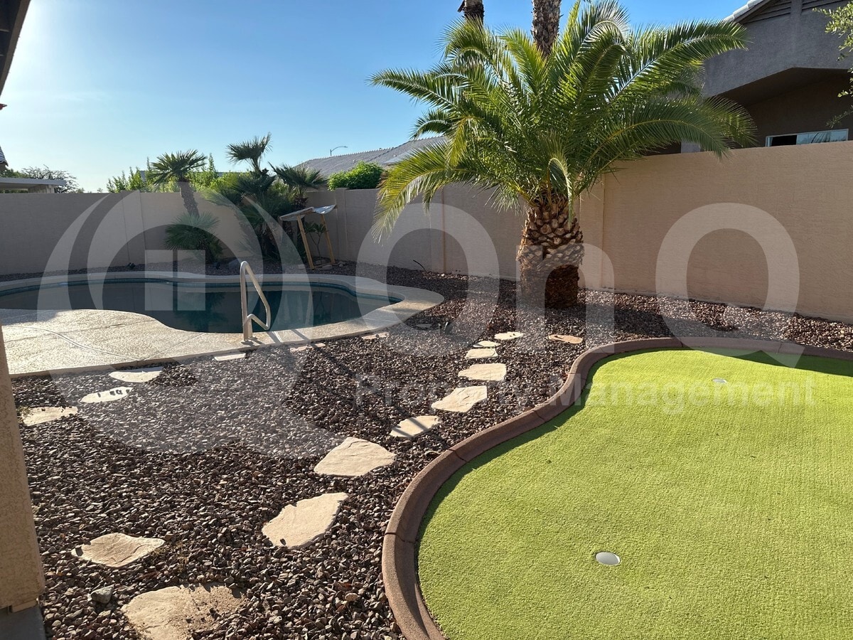 Photo - 10828 W Utopia Rd
