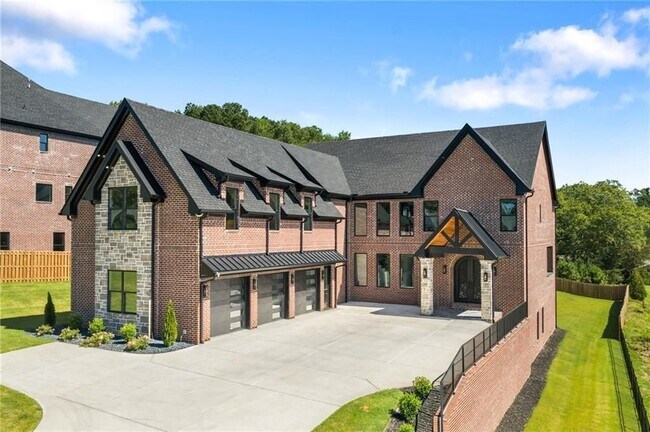 403 Thunder Rd