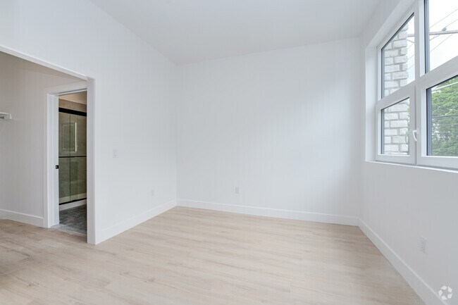 2 habitaciones, 2 baños - 1000 pies cuadrados - Dormitorio principal - River at Passaic